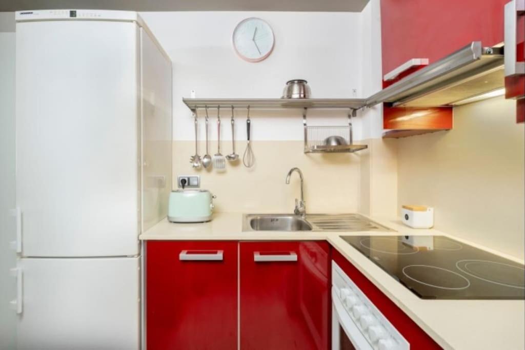 Acogedor Apartamento Cerca Del Casco Antiguo Gérone Extérieur photo